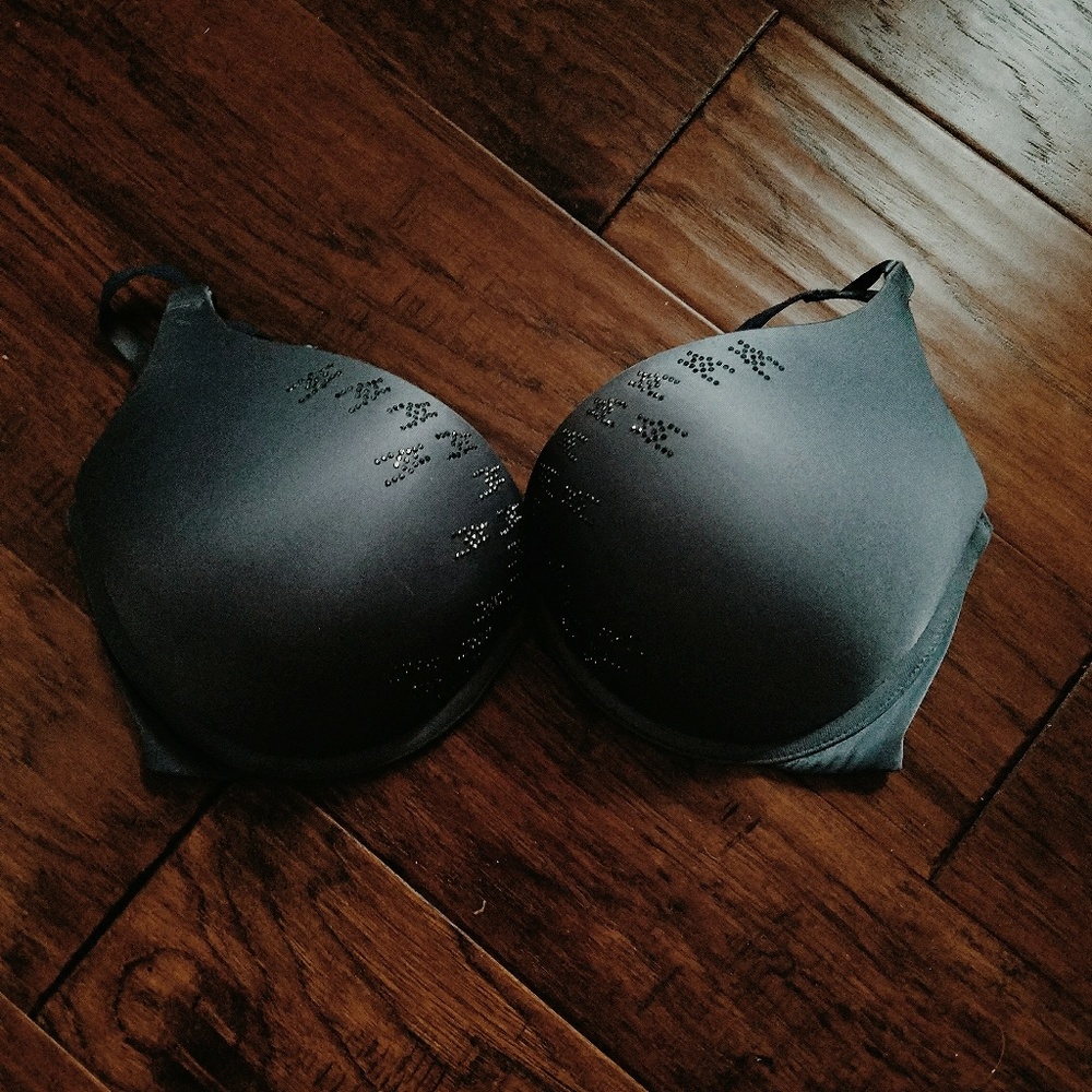 Victoria's secret bra